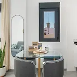 아파트 Cervantes Homes No1 *