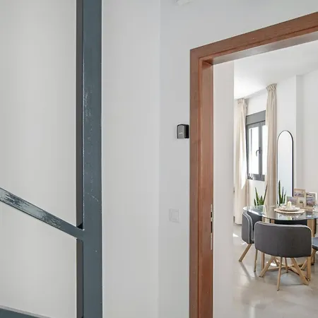 Apartment Cervantes Homes No1 *